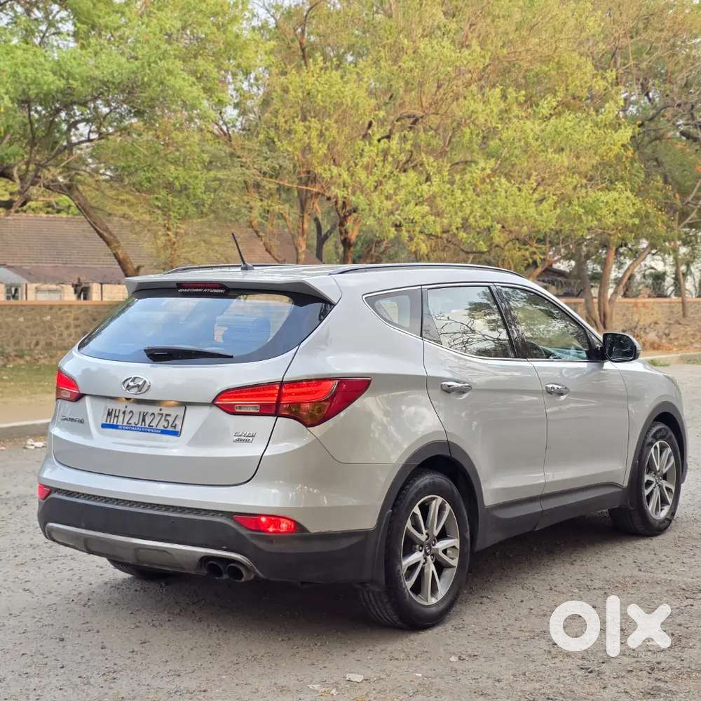 Hyundai Santa Fe 4wd At 2015 Topend Variant.