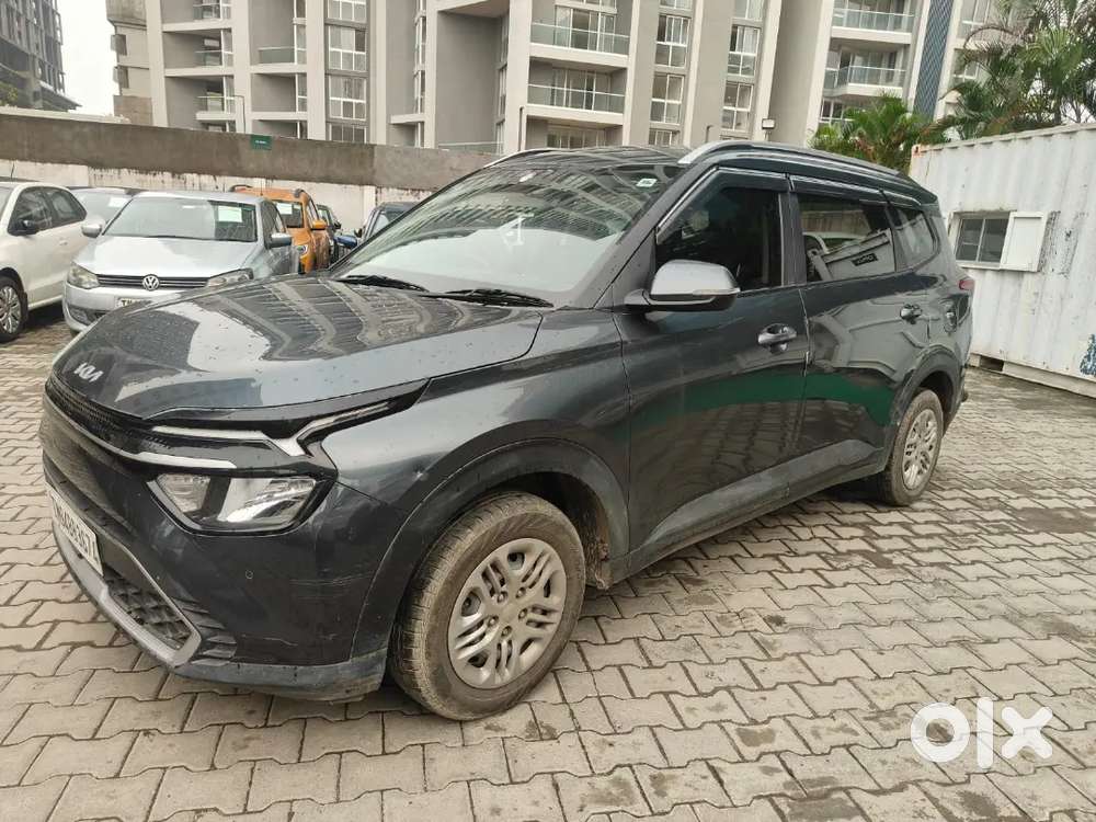 Kia Carens Luxury Plus 2023