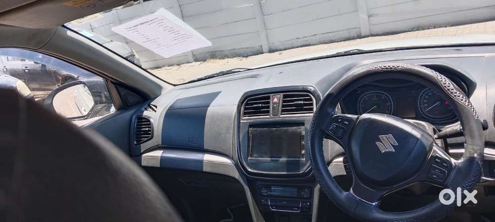 Maruti Suzuki Brezza Zdi+ Dual Tone, 2017, Diesel