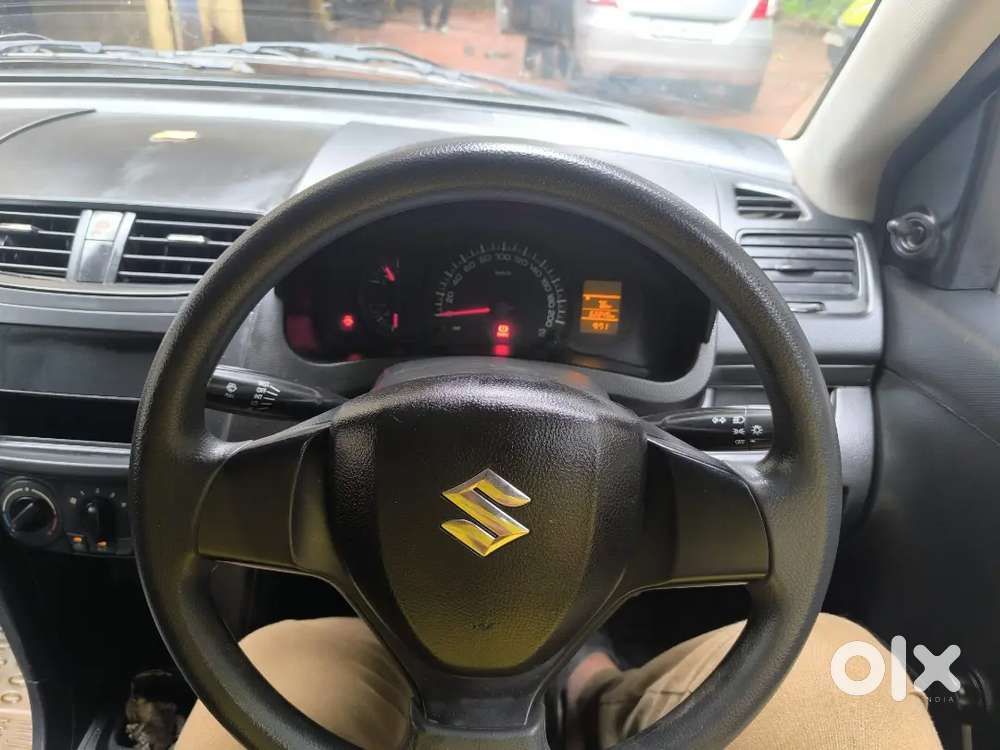 Maruti Suzuki Swift 2012 Lxi