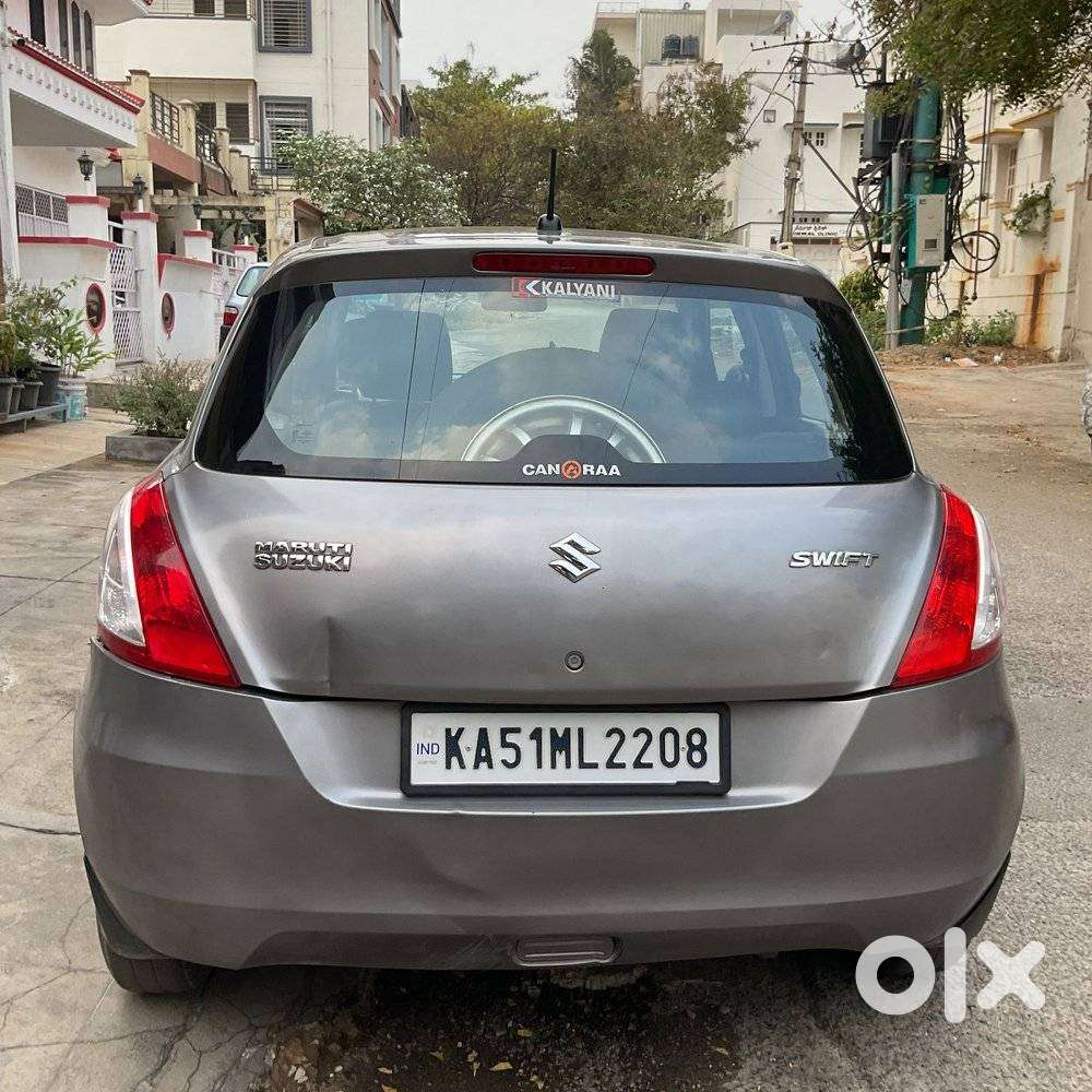 Maruti Suzuki Swift Lxi Optional-o, 2017, Petrol