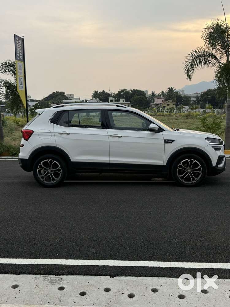 Skoda Kushaq 1.0 Tsi Style, 2023, Petrol