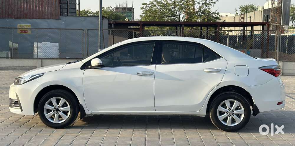 Toyota Corolla Altis 2013-2017 D-4d G, 2018, Diesel