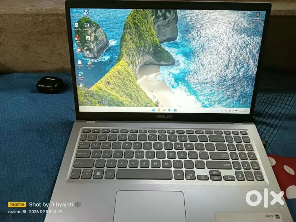 Asus vivo book14 8/512gb storage brand new