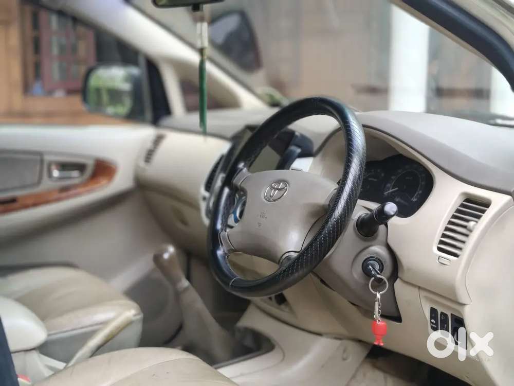 Toyota Innova 2.5 V 2008