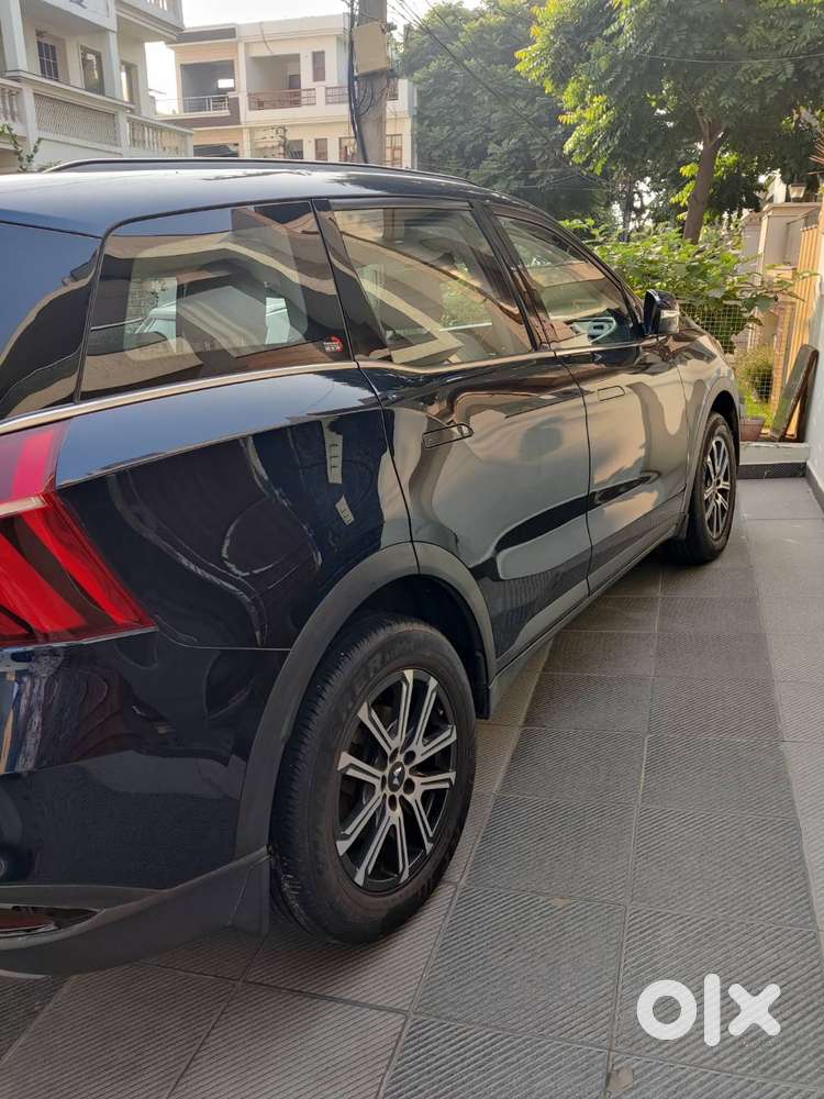 Mahindra Xuv700 Ax5 2022