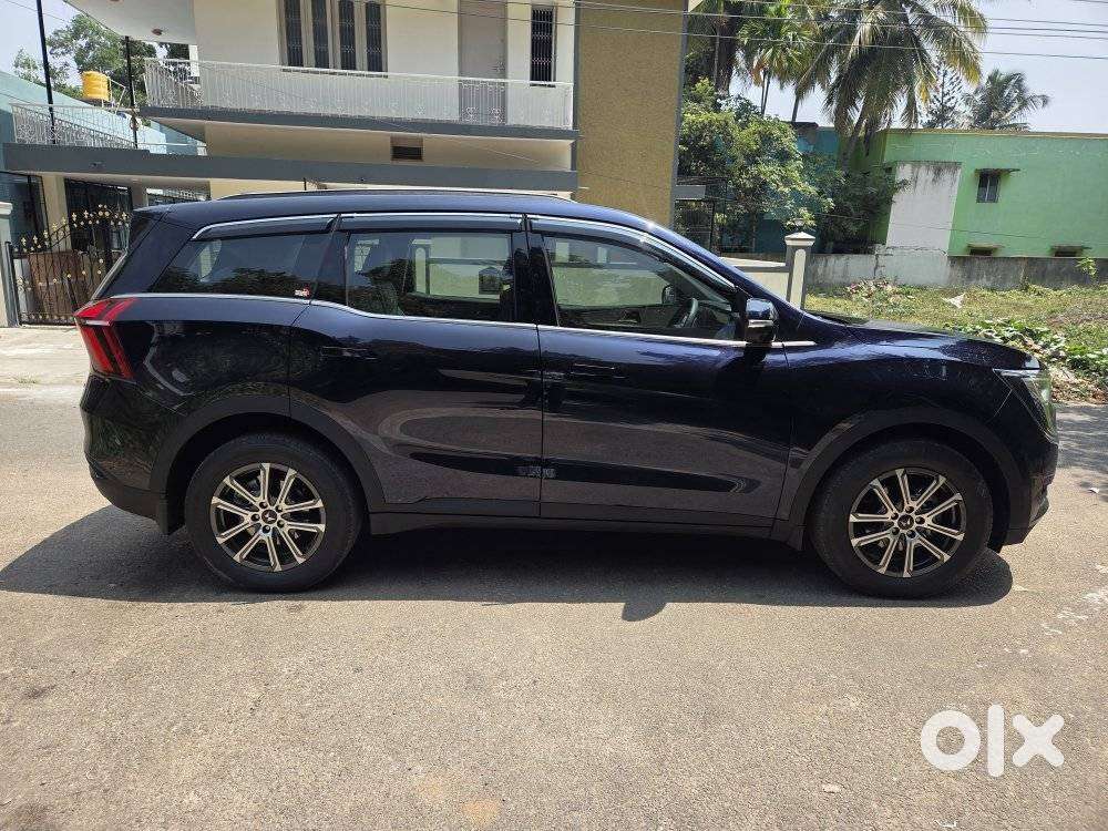 Mahindra Xuv700 2.2 Ax 7 Diesel Mt Luxury Pack Str, 2025, Diesel