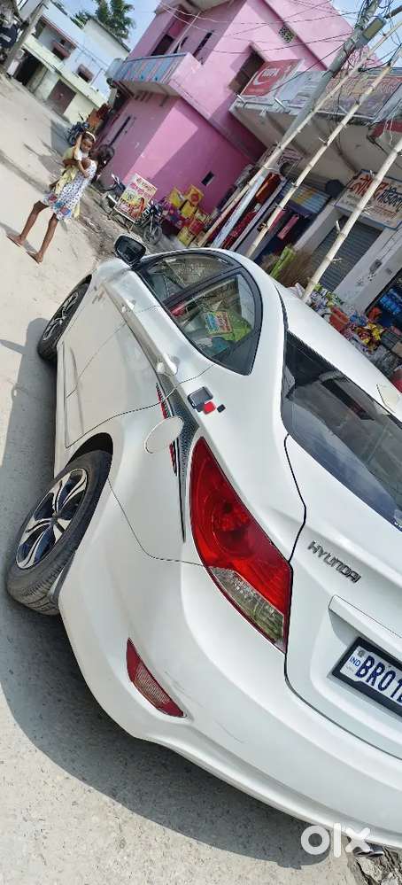 Hyundai Fluidic Verna 2013