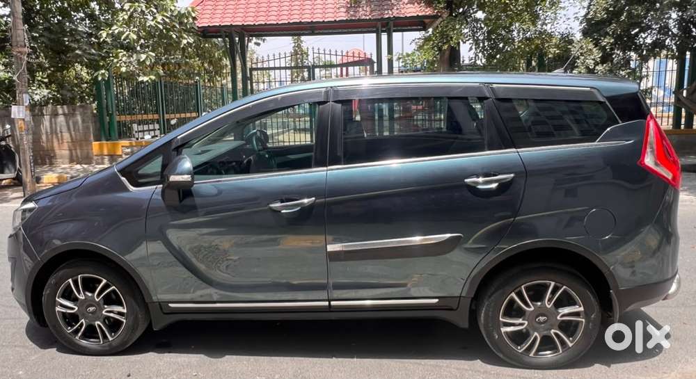 Mahindra Marazzo M8, 2018, Diesel