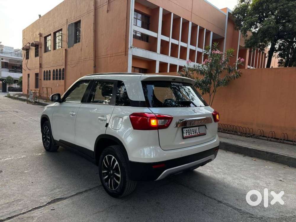 Maruti Suzuki Brezza 1.5 Zxi Plus Smart Hybrid, 2021, Petrol