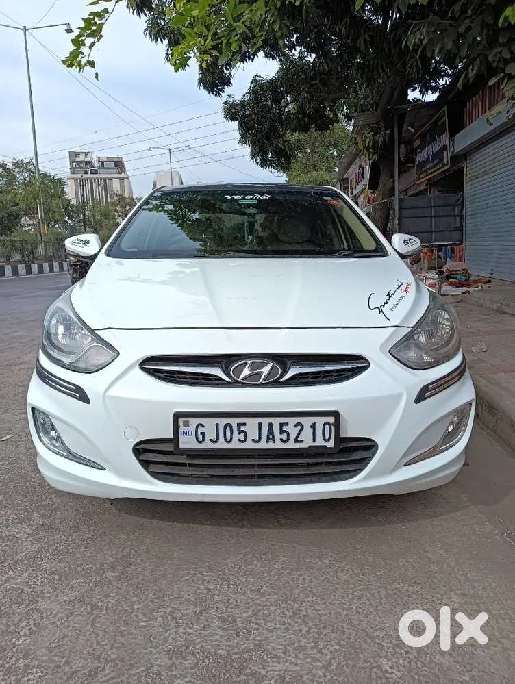 Hyundai Verna 2012