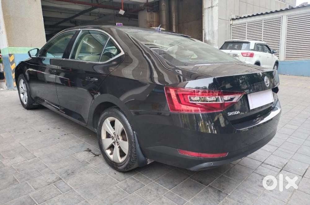 Skoda Superb Style 1.8 Tsi At, 2017, Petrol