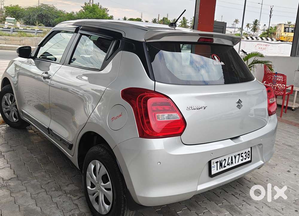 Maruti Suzuki Swift 1.2 Vxi (o), 2022, Petrol