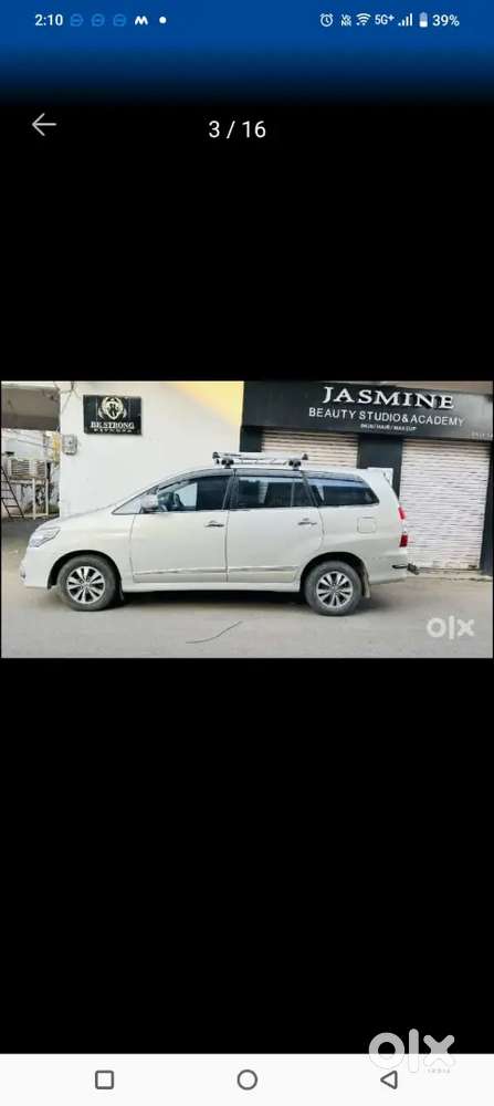 Toyota Innova 2015