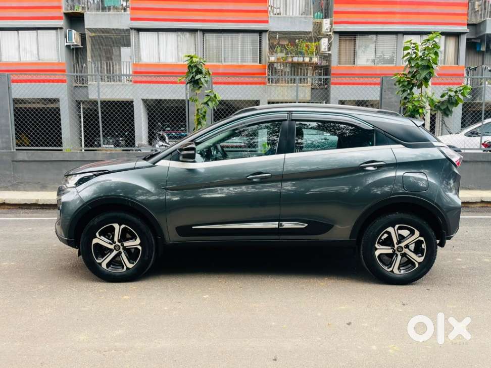 Tata Nexon 1.2 Revotron Xza Plus, 2023, Petrol