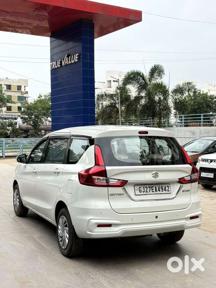 Maruti Suzuki Ertiga 1.5 Vxi, 2022, Petrol