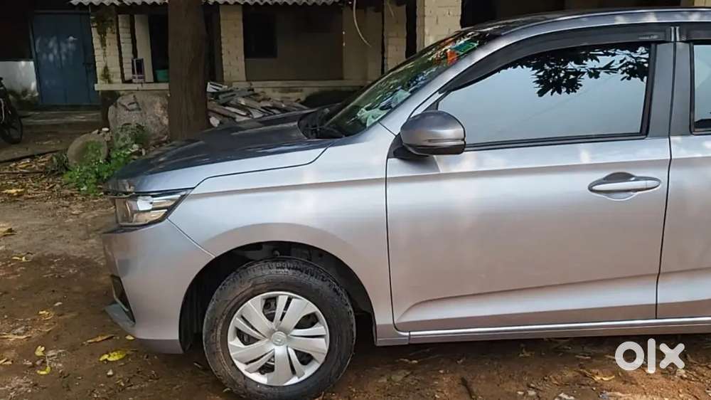 Honda Amaze S Mt Petrol 2025(metallic Silver)