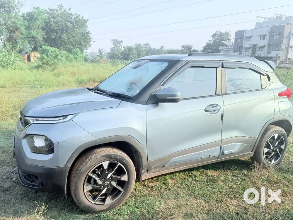 Tata Punch Dazzle Sunroof 2023