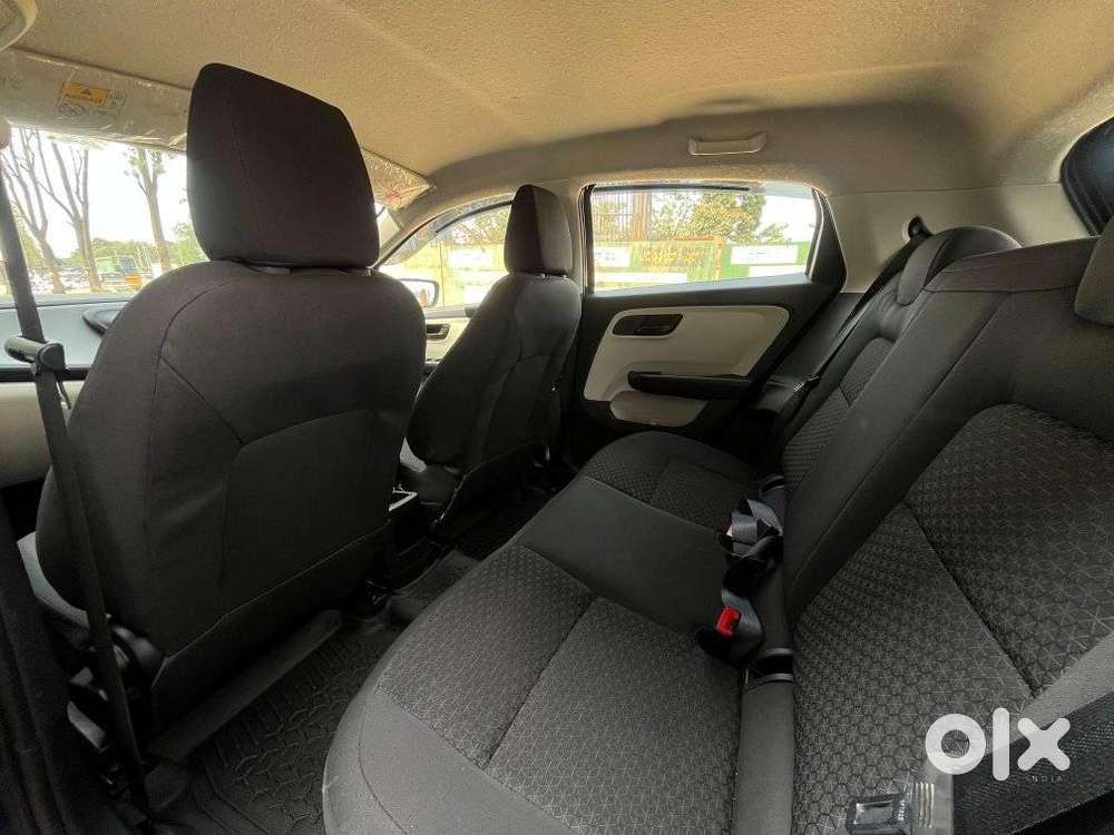 Tata Altroz 1.2 Xm Plus, 2023, Petrol