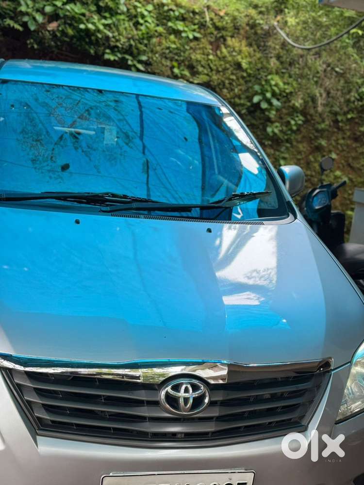 Toyota Innova 2012 Diesel Well Maintained