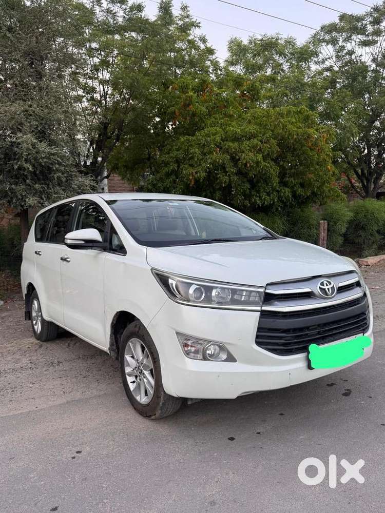 Toyota Innova Crysta 2016 Diesel Well Maintained
