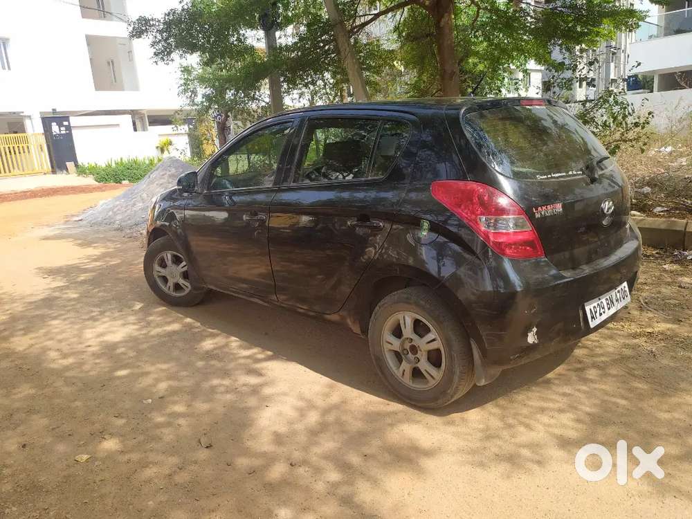 Hyundai I20 2011 Petrol 110000 Km Driven