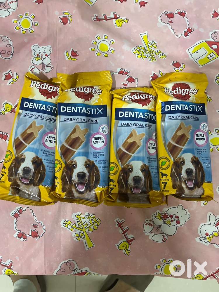 packets of dentastix available(10-25kg) stix in one pack Pet