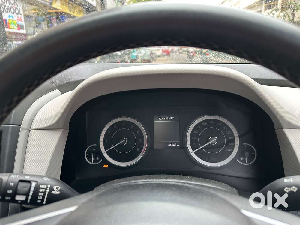 Hyundai Creta Sx Petrol Mt, 2023, Petrol