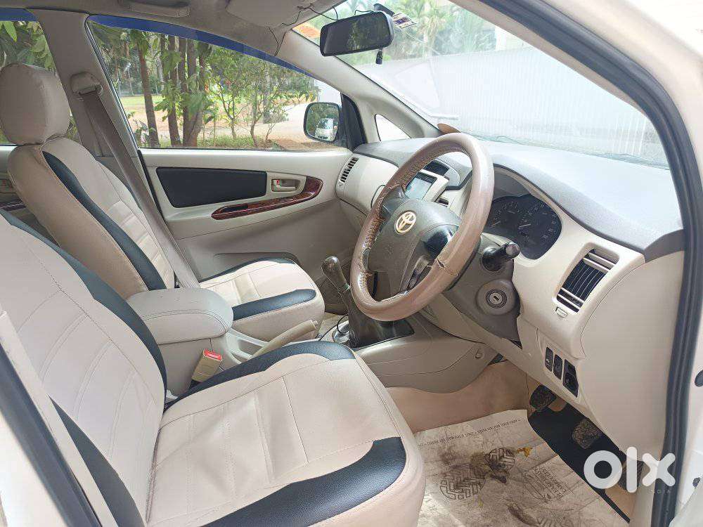 Toyota Innova 2.5 G (diesel) 7 Seater, 2012, Diesel