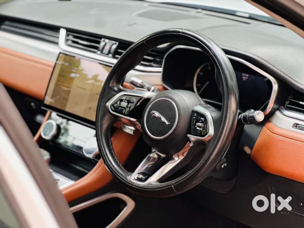 Jaguar F-pace 2.0 R Dynamic S, 2022, Petrol