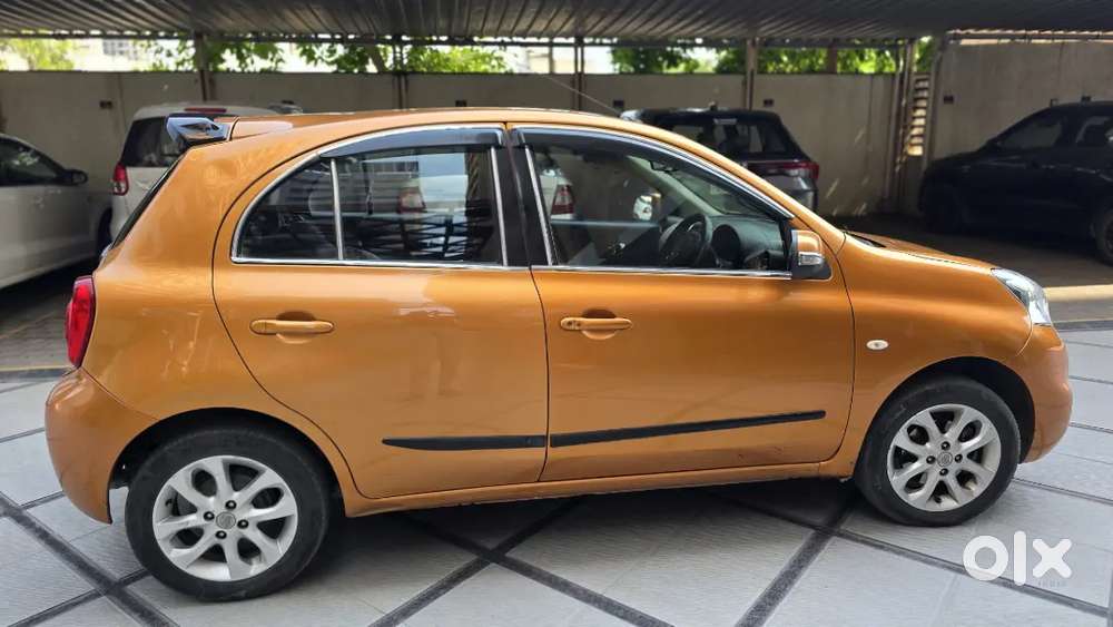 Ful Insurance. 2 Remote Key Available Superb Condition