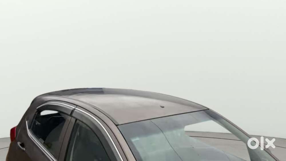 Tata Tiago Xe, 2018, Petrol
