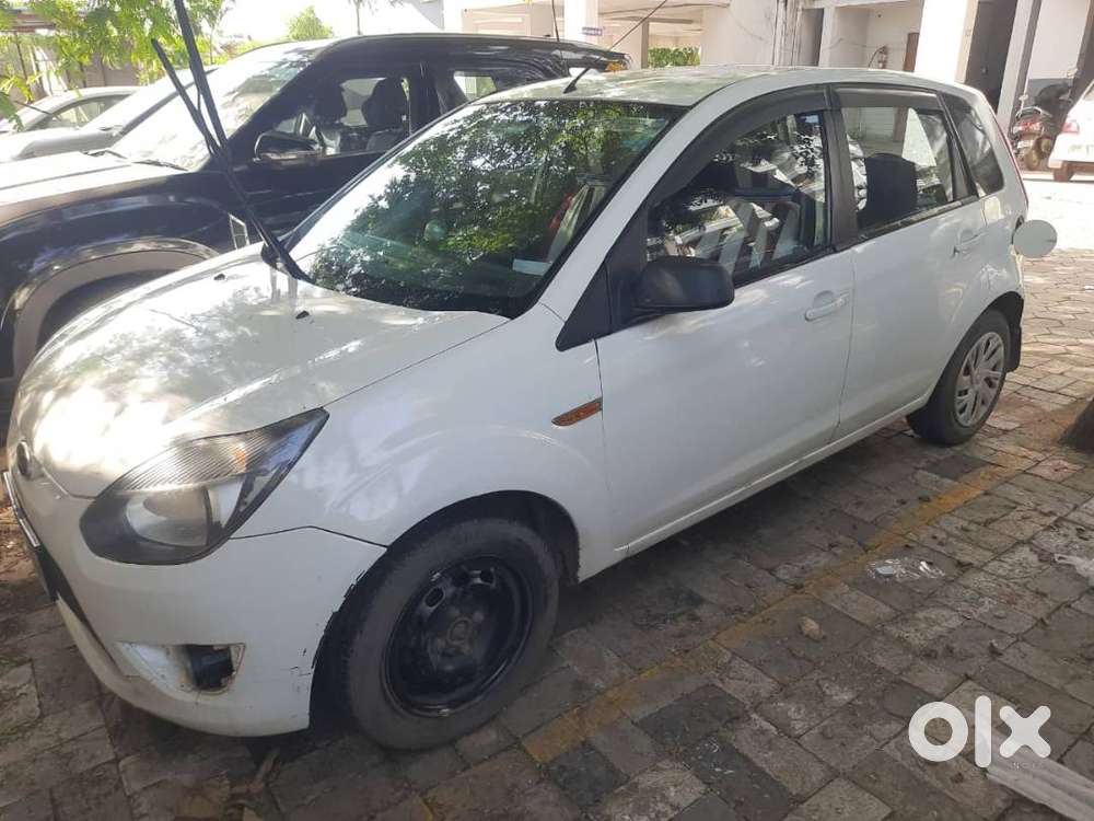 Ford Figo Titanium Duratorq 2011
