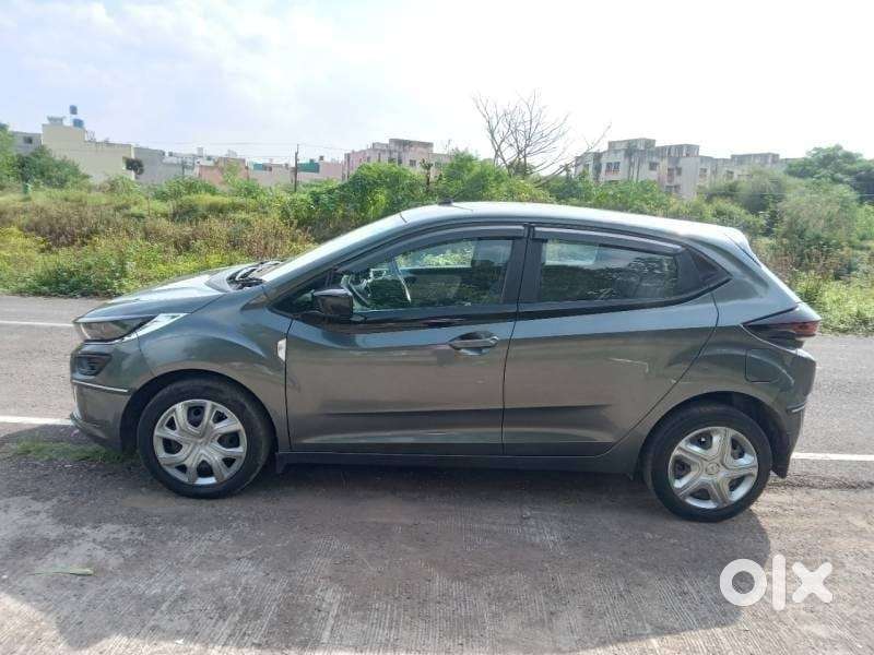 Tata Altroz 1.2 Xm Plus, 2022, Petrol