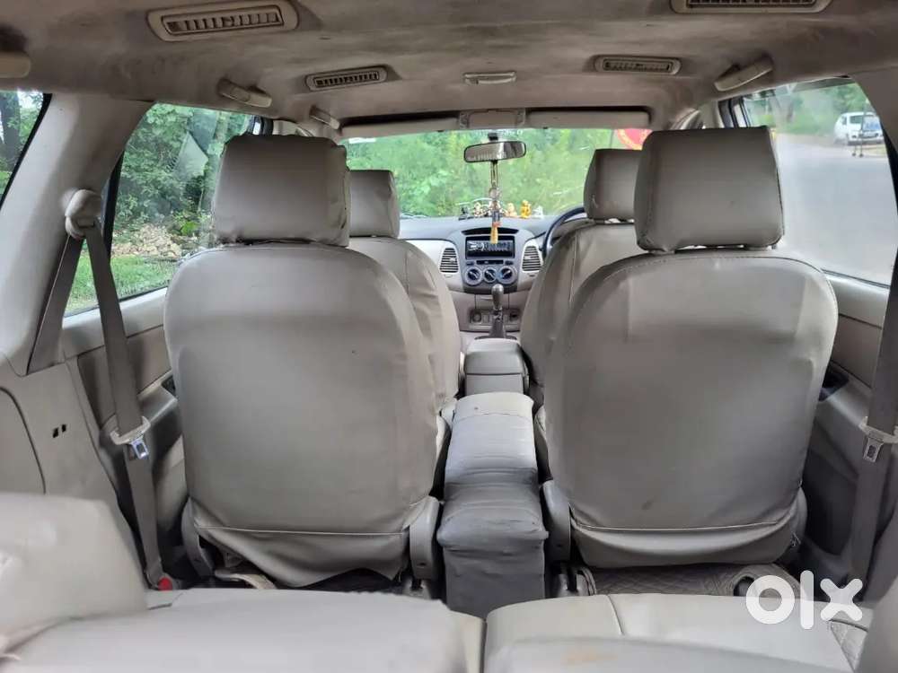 Toyota Innova 2011 Diesel 222750 Km Driven