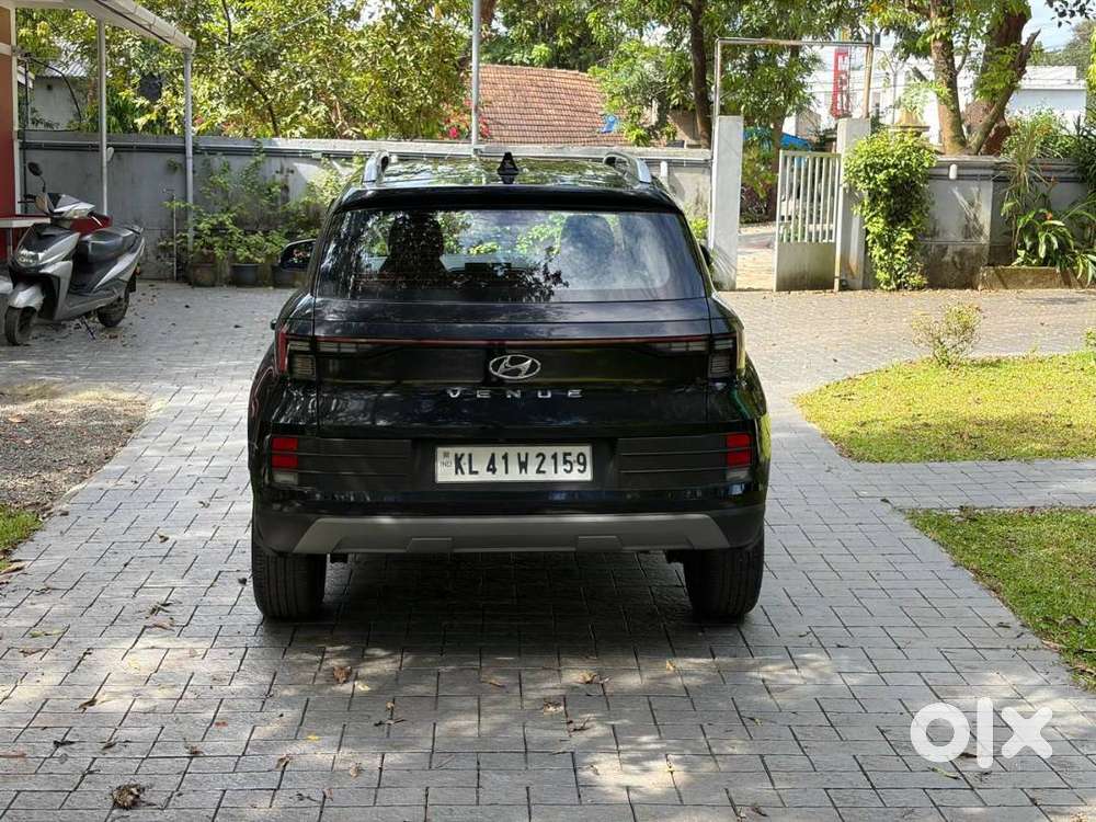 Hyundai Venue 1.2 Kappa Mt S(o) &ndash; 2025 Model | Mint Condition |
