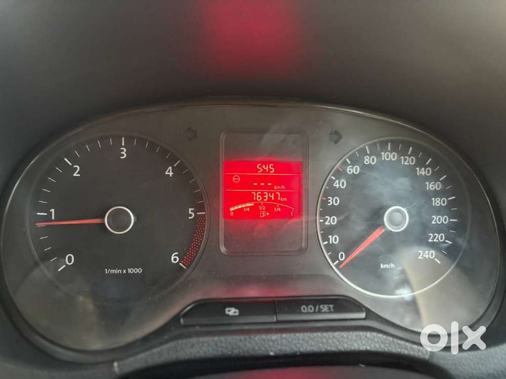 Volkswagen Polo 1.2l Turbo Diesel Comfortline 2013