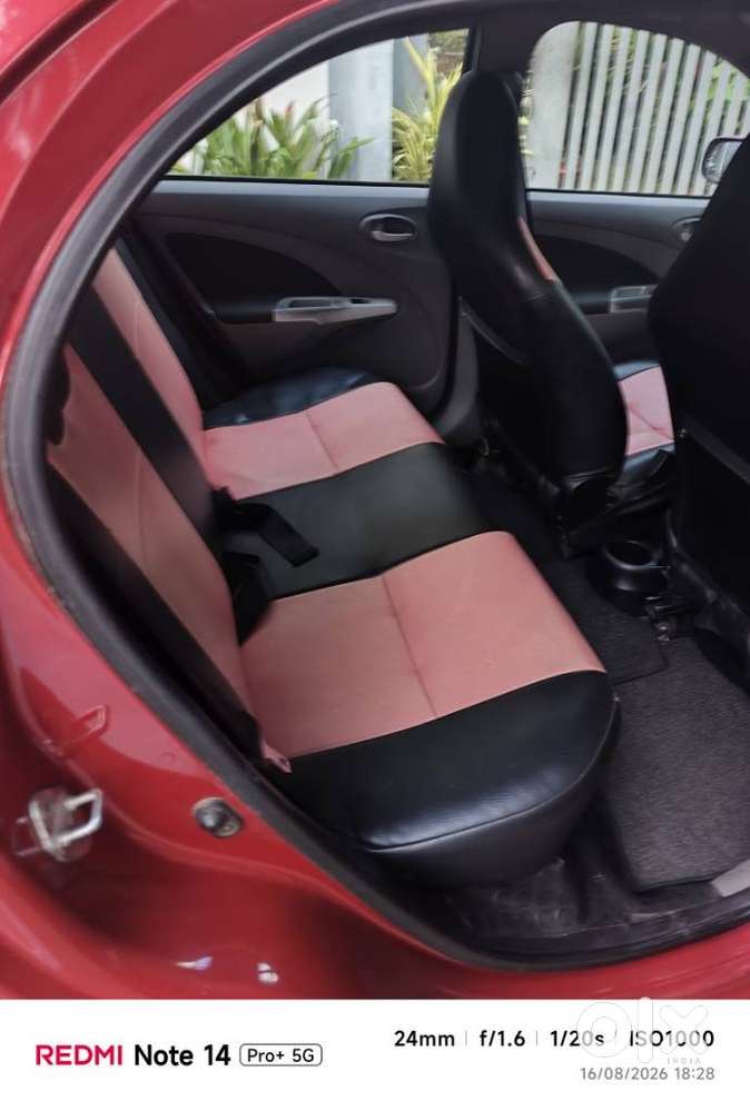 Toyota Etios Liva V, 2011, Petrol