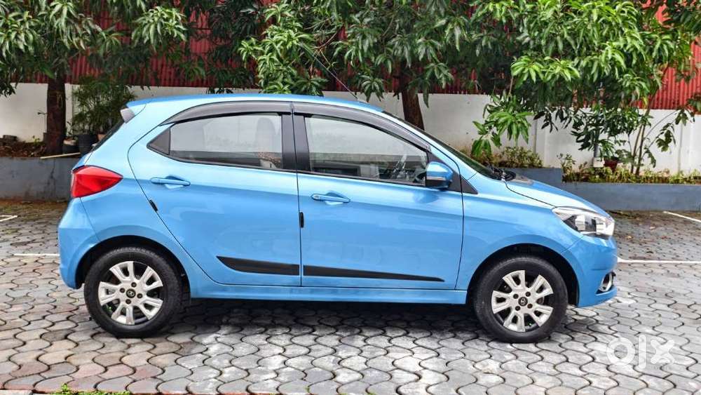 Tata Tiago Xz, 2016, Petrol