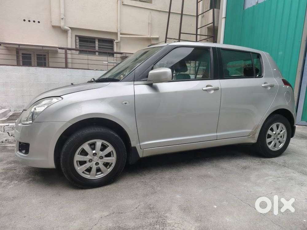Maruti Suzuki Swift Zxi, 2011, Petrol