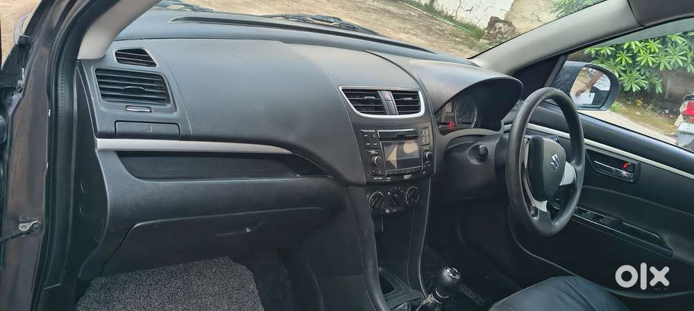 Maruti Suzuki Swift Vxi, 2016, Petrol
