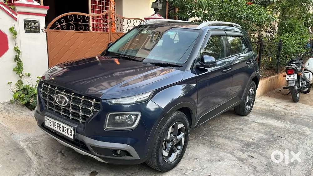 Hyundai Venue Crdi Manual 2021