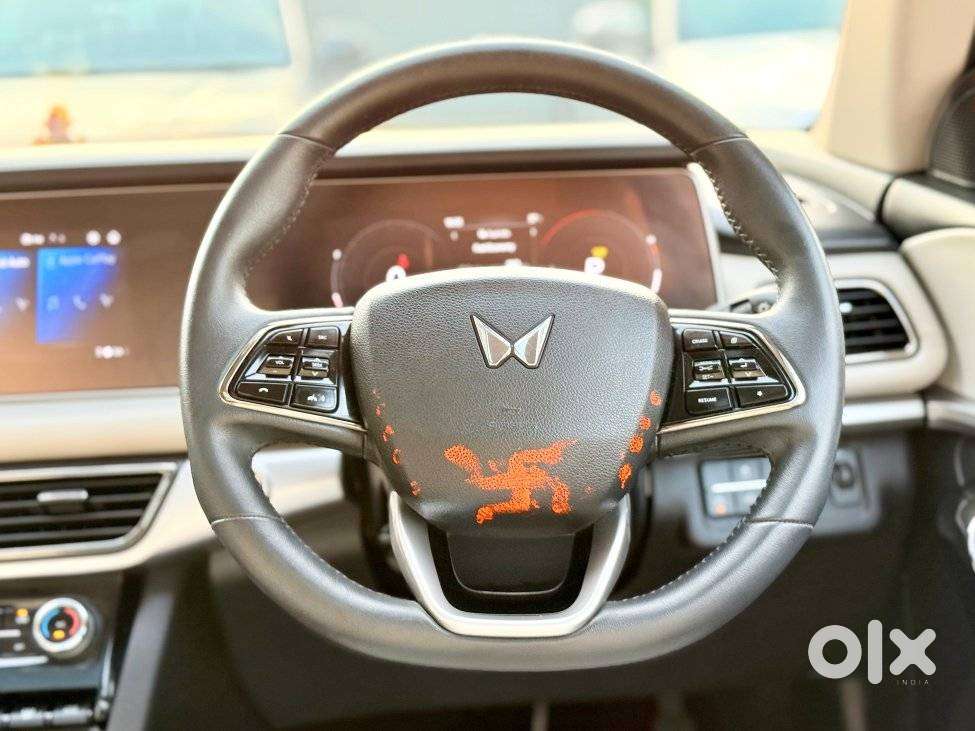 Mahindra Xuv700 2.2 Ax 7 Diesel At Str, 2024, Diesel