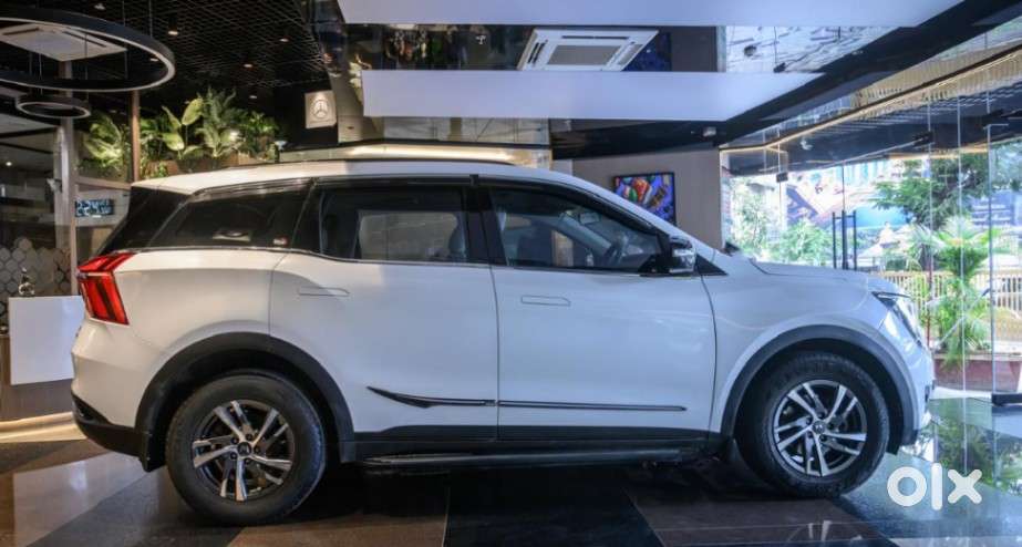 Mahindra Xuv700 2.2 Ax 5 Diesel At Str, 2023, Diesel
