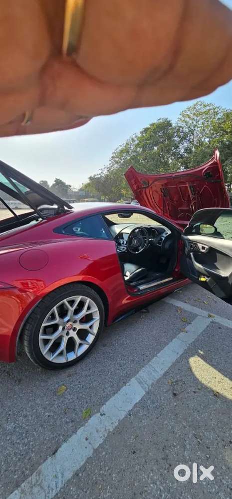 Jaguar F Type 2018 Fabulous Condition.