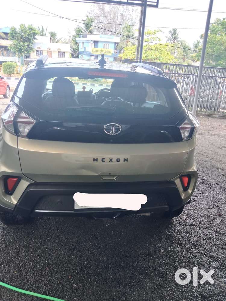 Tata Nexon 1.2 Revotron Xza Plus (o) Amt, 2022, Petrol