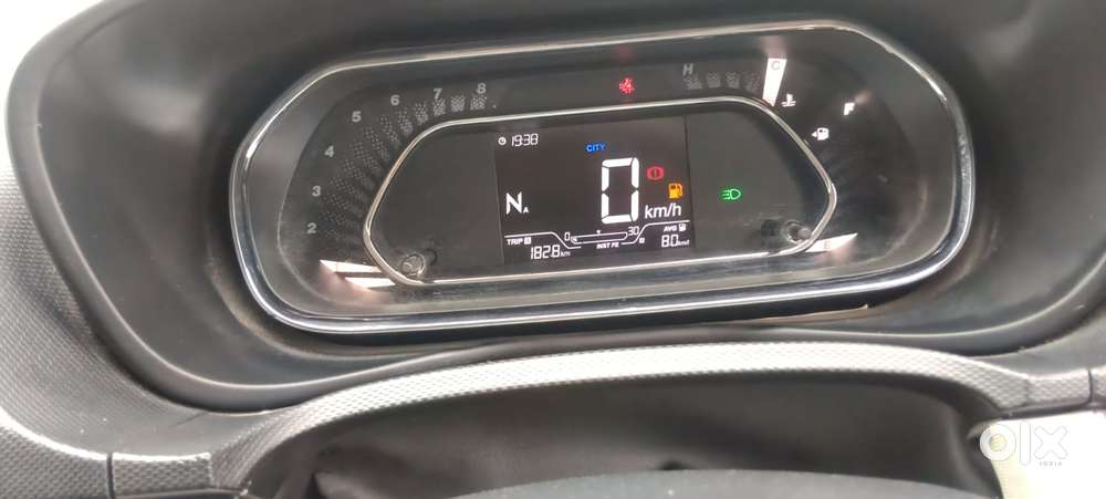 Tata Nexon 1.2 Revotron Xza Plus (l) Dual Tone, 2021, Petrol