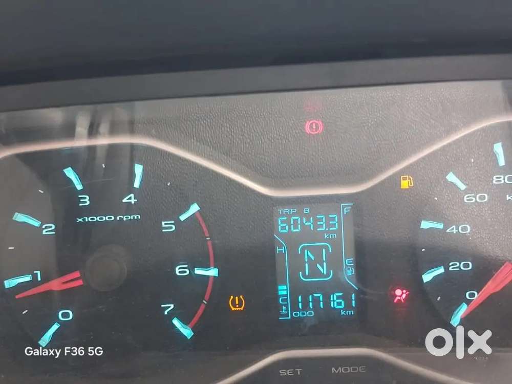 Mahindra Scorpio Diesel 2015 Variant S10