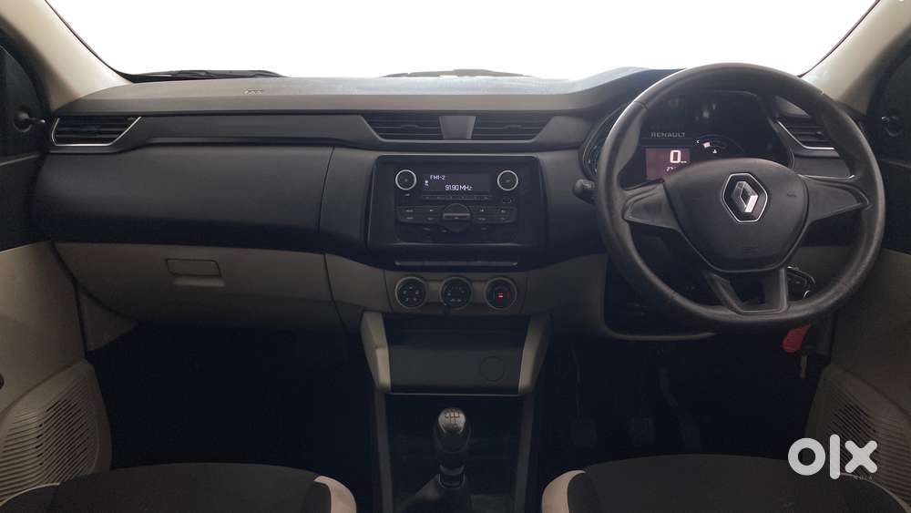 Renault Triber Rxl, 2022, Petrol