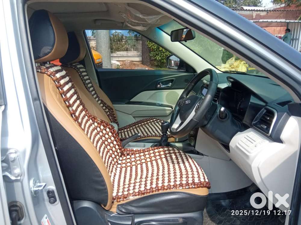 Mahindra Xuv300 W8 Diesel, 2021, Diesel